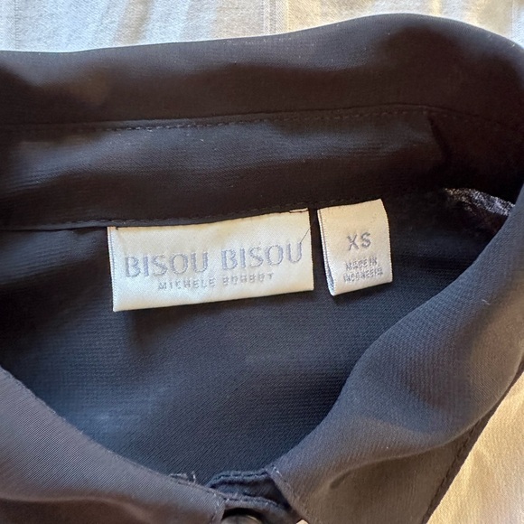 Bisou Bisou Black and White Blouse - Picture 2 of 6